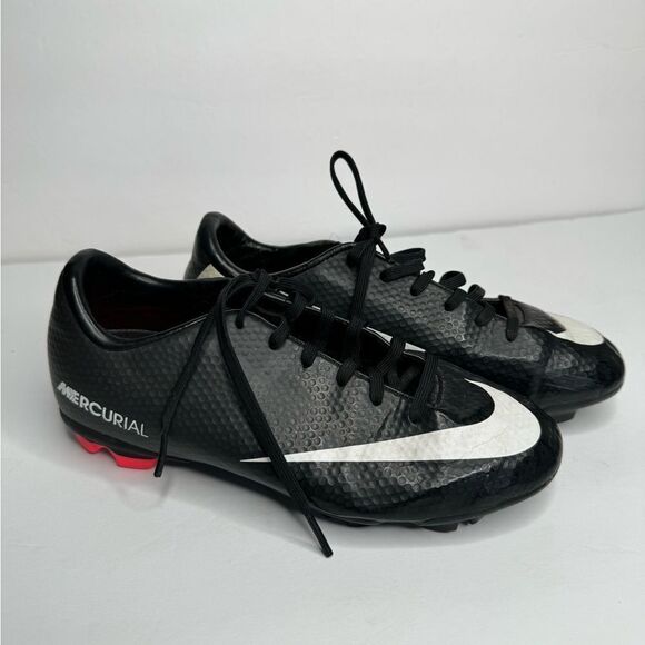 NIKE MERCURIAL SOCCER CLEATS Size 4 - Picture 1 of 7
